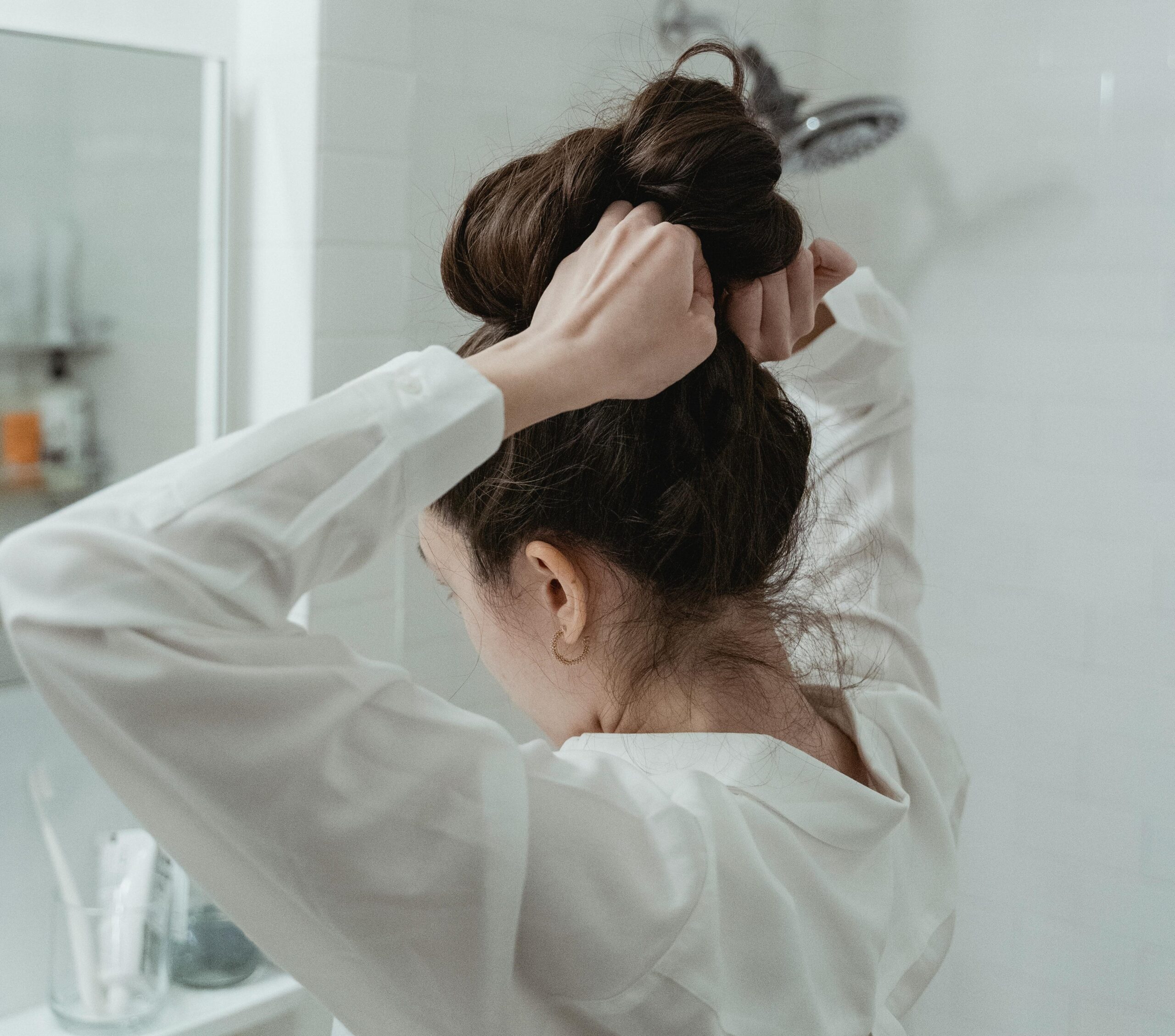 Why Does My Hair Get Greasy So Fast? Causes and Solutions