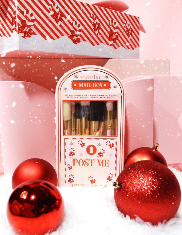 P.Louise Post Me Pretty Brush Set